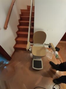 sill-salvaescaleras-curva-lugo-astur-movilidad