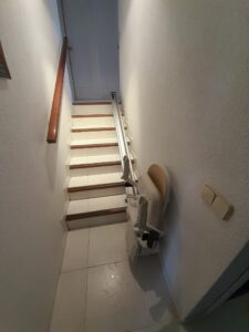 silla-salvaescaleras recta-interior mieres-astur-movilidad