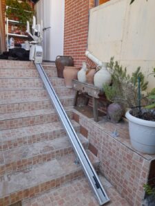 silla-salvaescaleras recta-interior orense-astur-movilidad