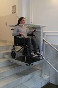 plataformas-salvaescaleras-recta- astur-movilidadoviedo