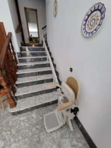 silla-salvaescaleras-curva-acorn-180-ponferrada-astur-movilidad